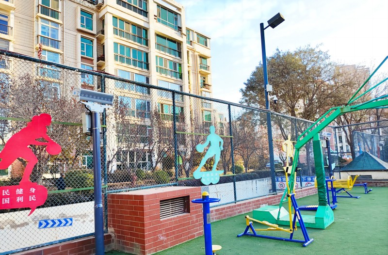 安靜操場系統定向音響