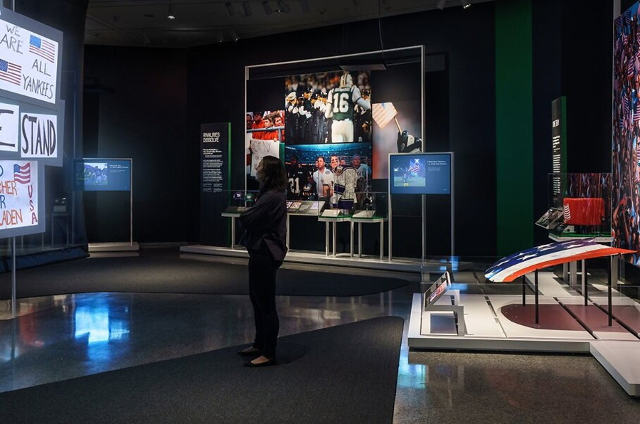 布朗創(chuàng)新公司在國(guó)家9/11紀(jì)念和博物館展示了采用定向音箱